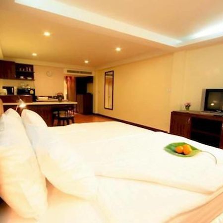 Kamala Sea View Apartment Bagian luar foto